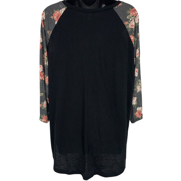 Torrid Black Plus Size 2 2X Black Floral Raglan 3/4 Sleeve Top Shirt NWT New - Picture 4 of 7